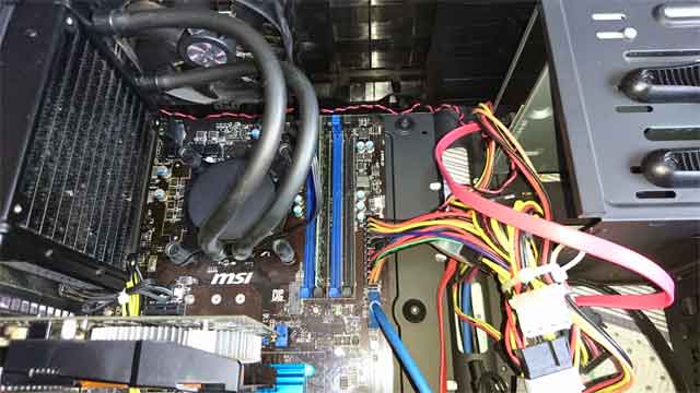 糟屋郡新宮町: 水冷クーラー不良でPCが熱暴走の画像
