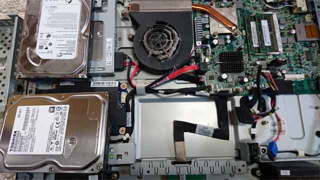 一体型パソコン ハードディスク交換修理の画像