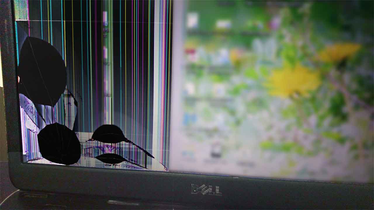 福岡県福岡市中央区 ノートパソコンの液晶画面が破損した