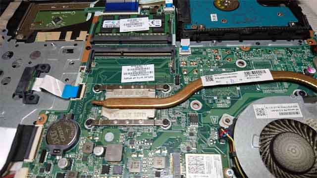 福岡市博多区: ハードディスク故障／交換 - ノートPC修理